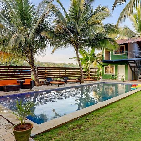 Treebo Morjim Banyan Resort Exterior photo
