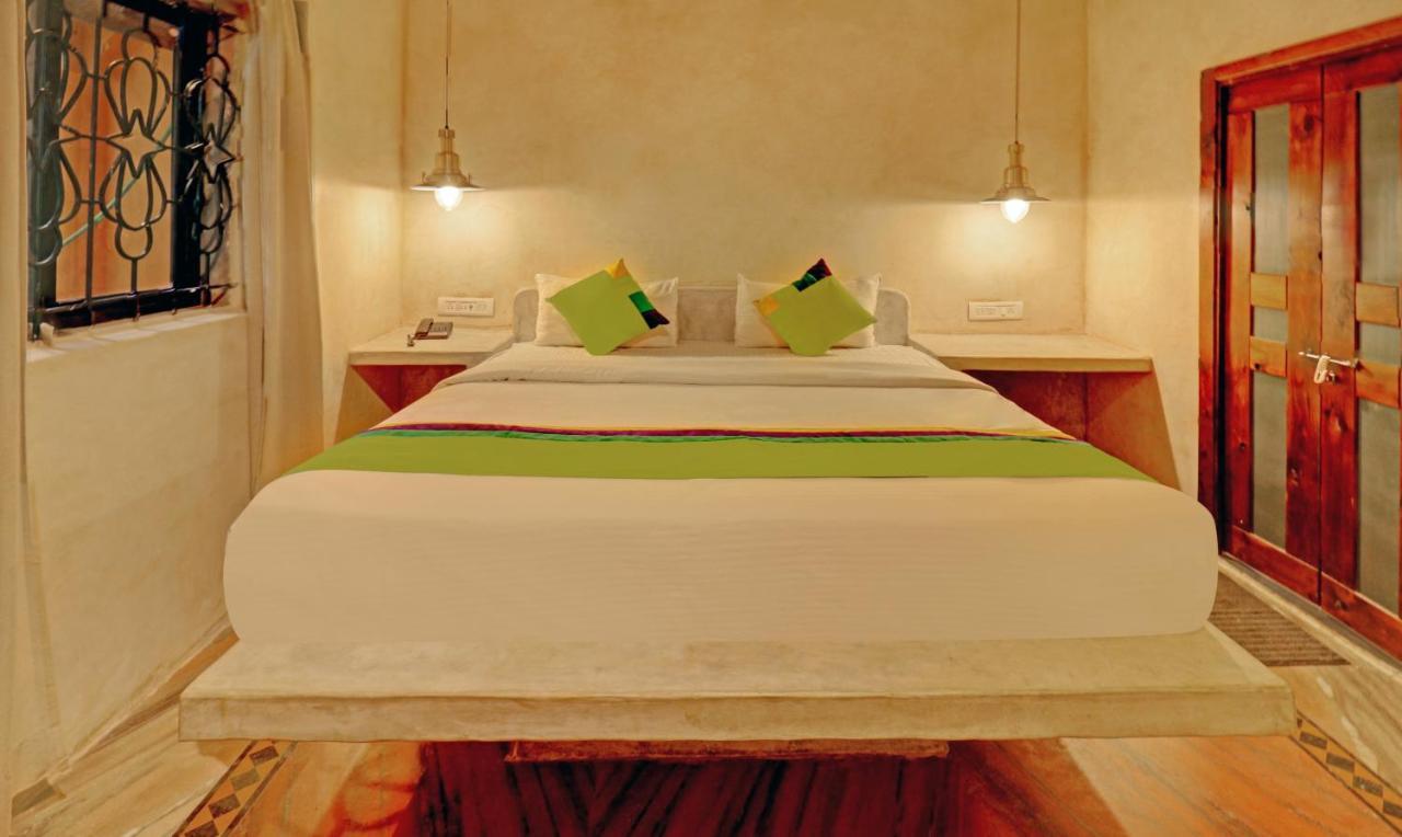 Treebo Morjim Banyan Resort Exterior photo