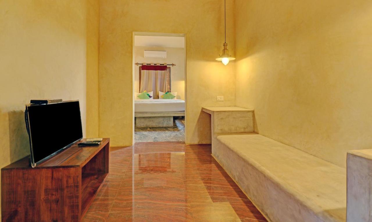 Treebo Morjim Banyan Resort Exterior photo